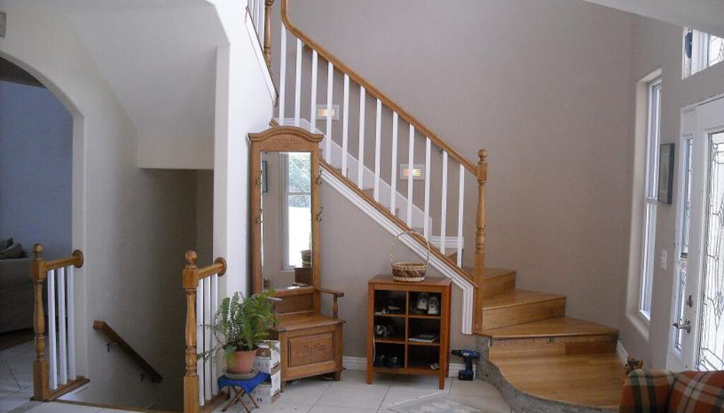Int8_FrontStairs_816w_100p