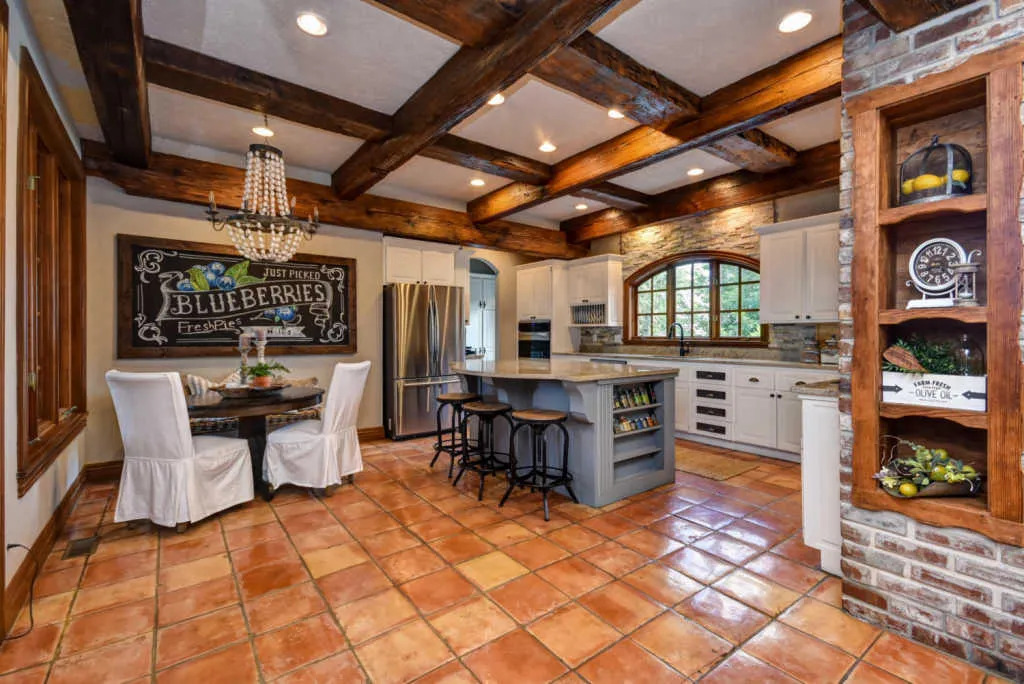13_Kitchen1