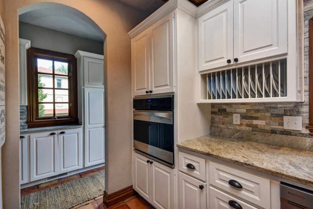 21_Kitchen9