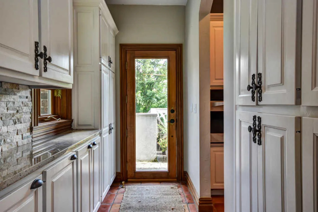 24_Kitchen12