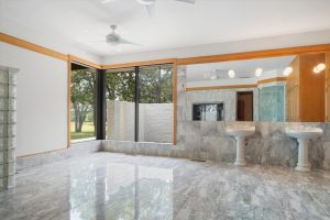 Bathroom of The Retreat at Rock Creek ranch for sale at auction near Norman Oklahoma