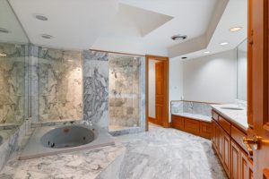 Bathroom of The Retreat at Rock Creek ranch for sale at auction near Norman Oklahoma